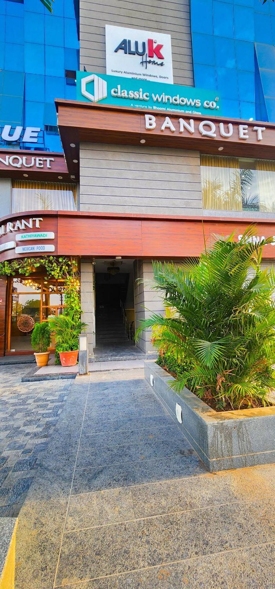 Hotel Nova Blue Ahmedabad Exterior foto