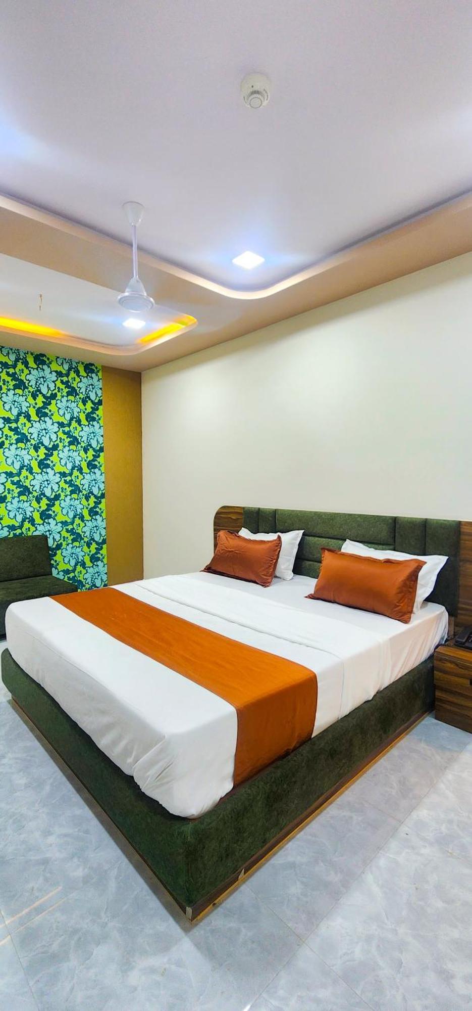 Hotel Nova Blue Ahmedabad Exterior foto